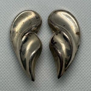 Vintage Taxco Mexico Sterling Silver Teardrop Clip-On Earrings